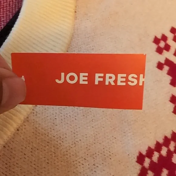 Joe Fresh| NWT Red and White Snow Flake Patterned Long Sleeve Crew Neck Sweater - Picture 12 of 15